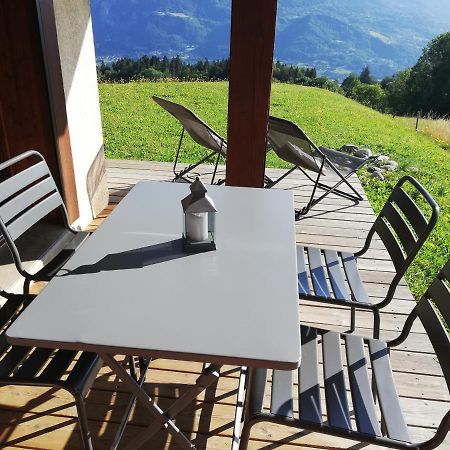 Rez De Chaussee Tres Calme Vue Mont-Blanc كومْبلو المظهر الخارجي الصورة